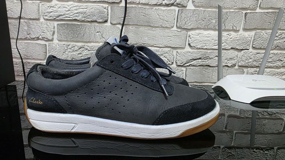 Оригинальные кроссы Clarks