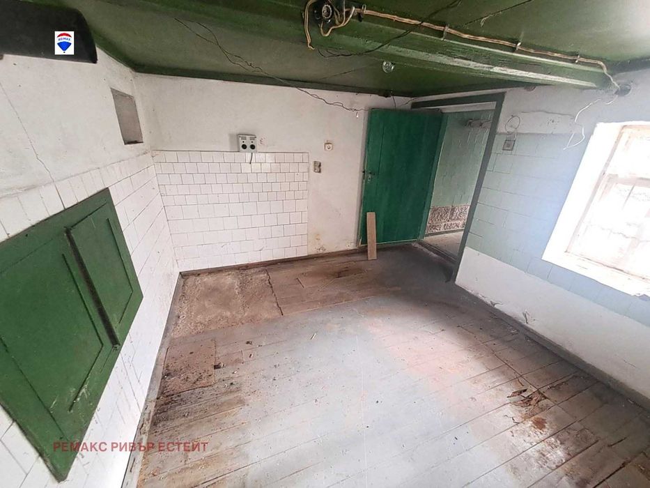 Селска къща за продажба с. Тетово