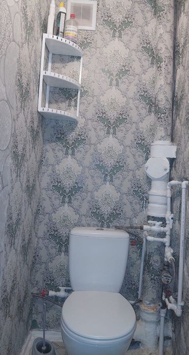 Продам 2кв  квартиру 6/6