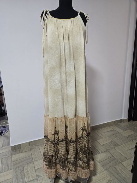 Rochie lunga din bumbac cu volane din sifon, cordon in talie