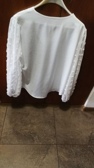 Официална дамска бяла блуза с дълъг ръкав