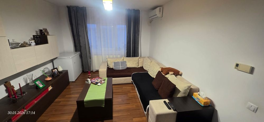 De Vanzare Apartament