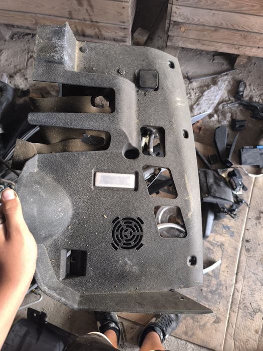 Интериорна пластмаса bmw бмв E87 120d n47 177кс 120д  н47