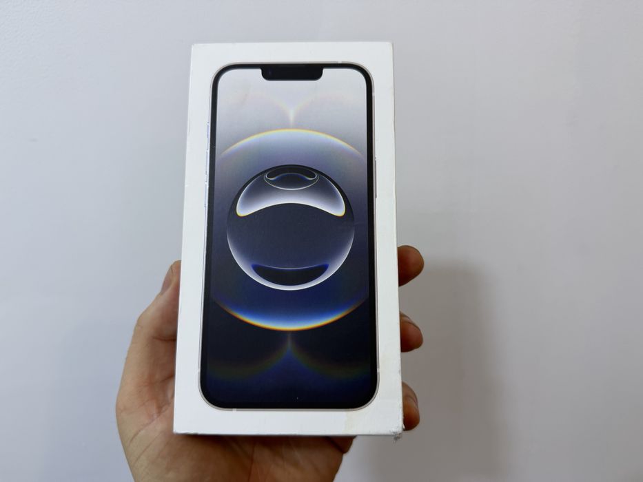 Iphone 16e, 128 gb, White, nou la cutie