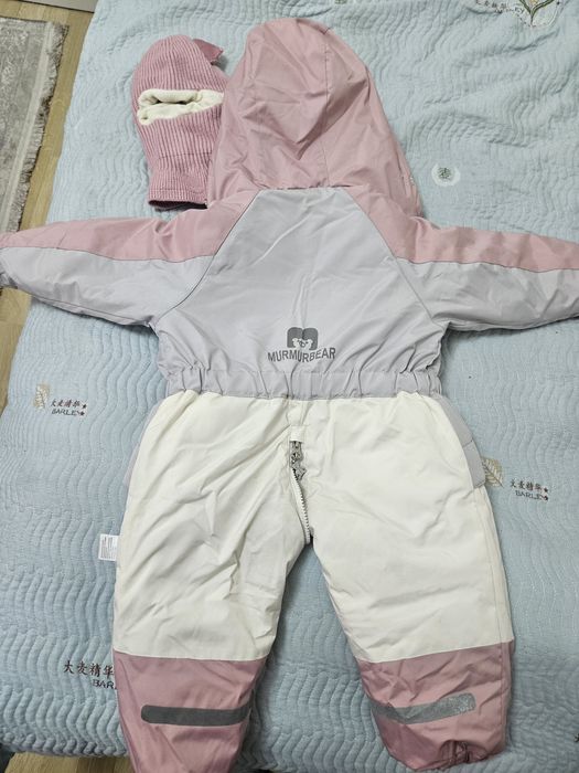 Продам детский зимний комбинезон для девочки