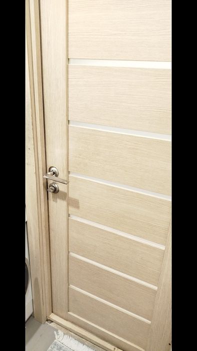 Продам межкомнатную дверь