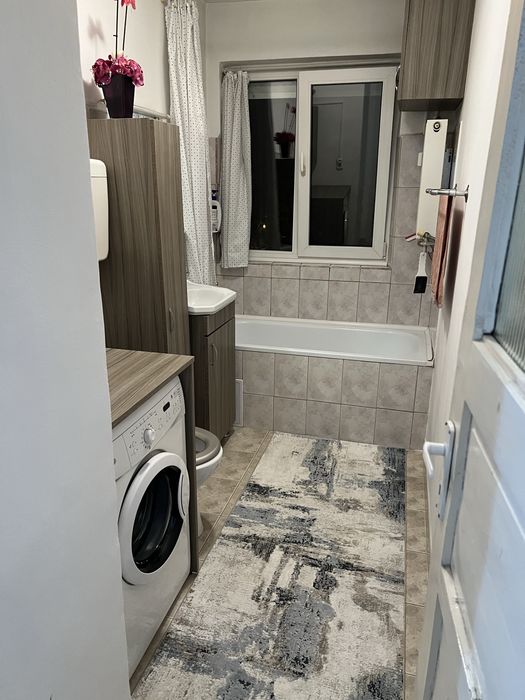 Apartament de vanzare cu 3 camere in Rogerius, str. Italiana