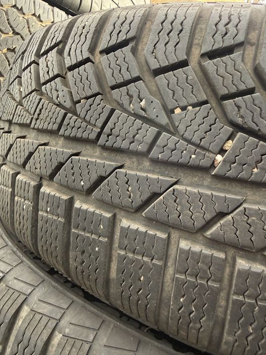 Зимни гуми 215/65/17