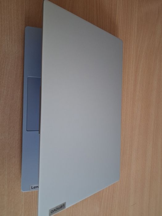 Laptop Lenovo IdealPad 5 - stare excelenta