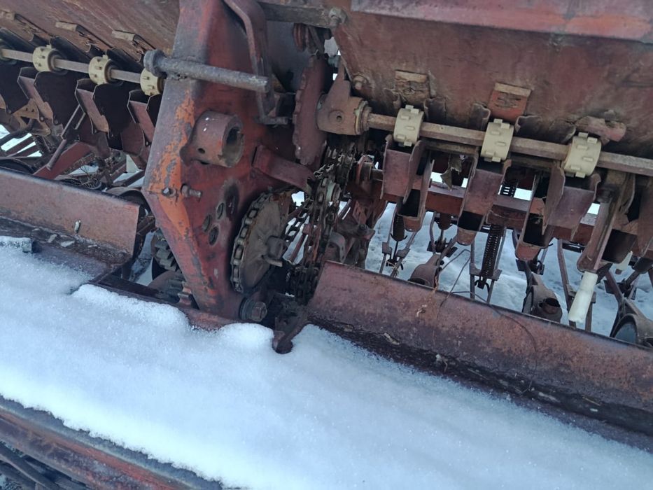 Продам сеялку в хорошем состоянии.