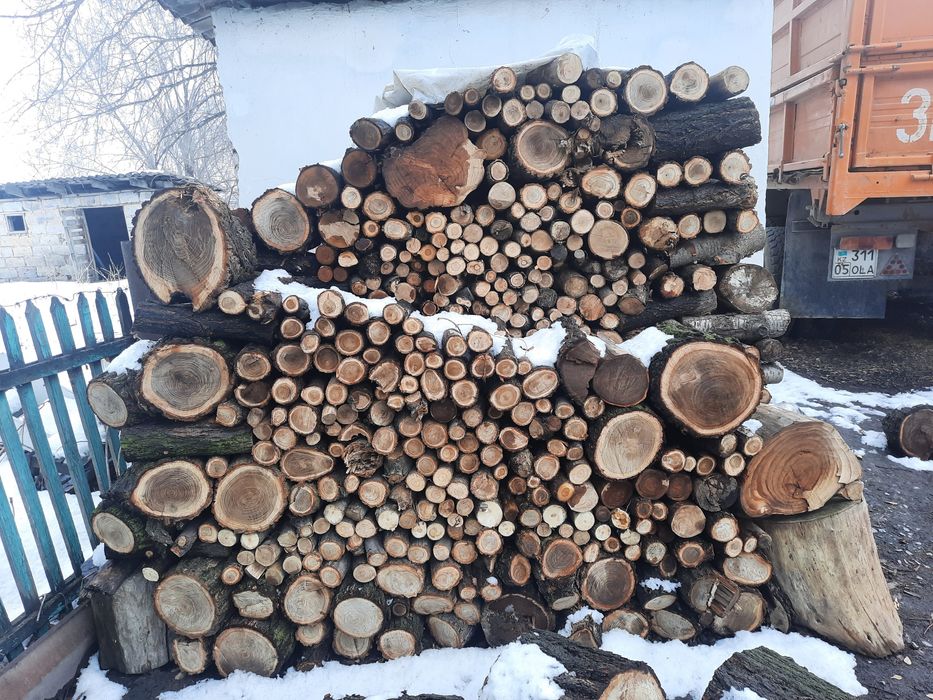 Продам дрова 8 кубов