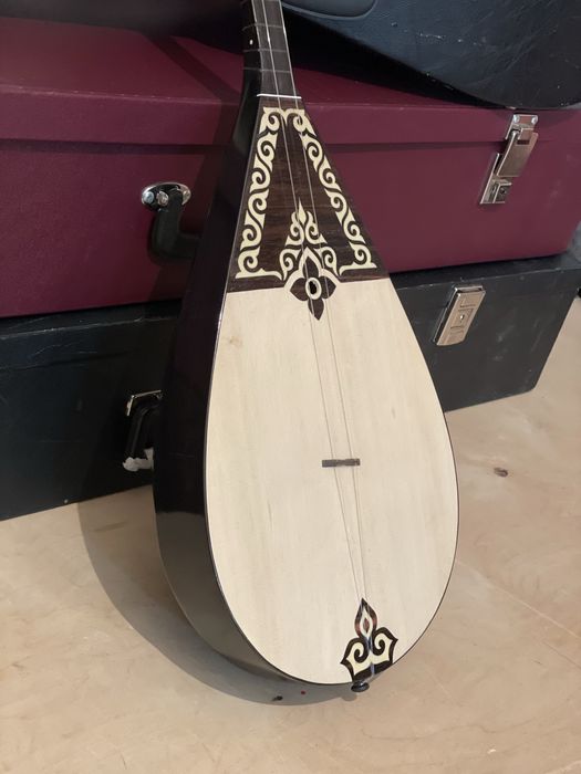 Домбыра жасаймын, сатамын