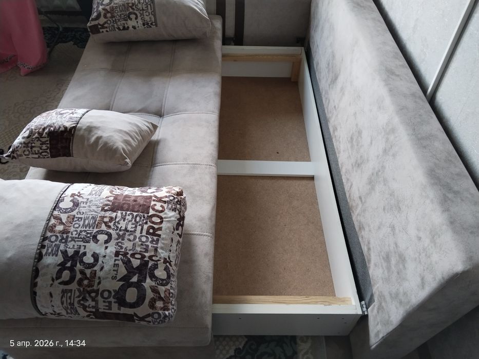 Продам диван (софа)