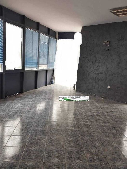 Дава се под наем Офис в Пловдив, Център - 47 кв.м за 265.2 € - Снимка #1