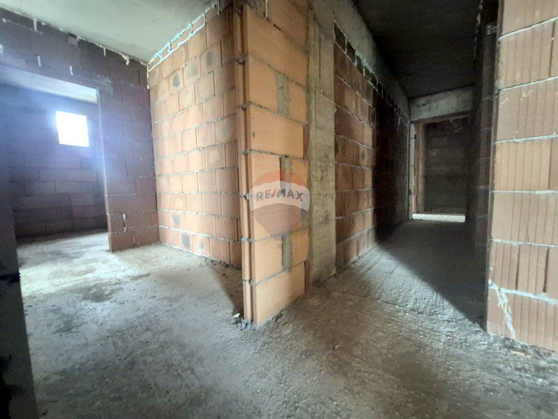 Продава се Тристаен апартамент в Варна, Кайсиева градина - 122 кв.м за 635 €/кв.м - Снимка #9