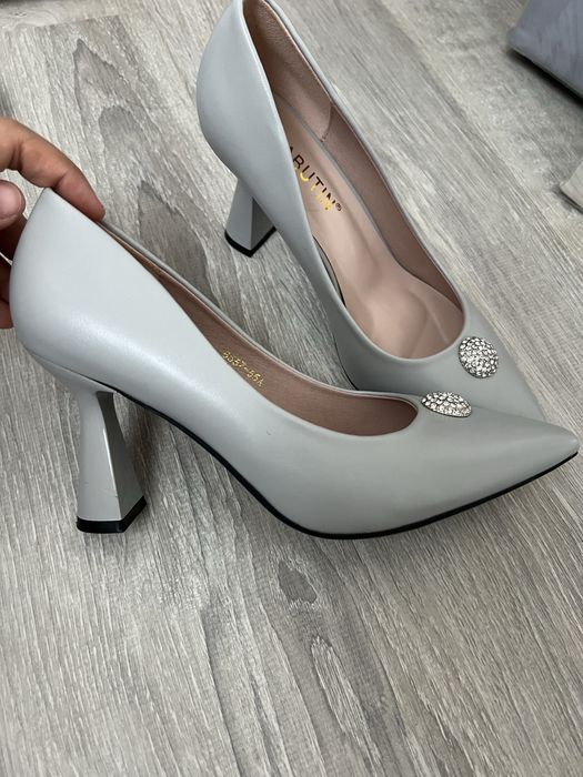 Туфли кроссовки сапоги