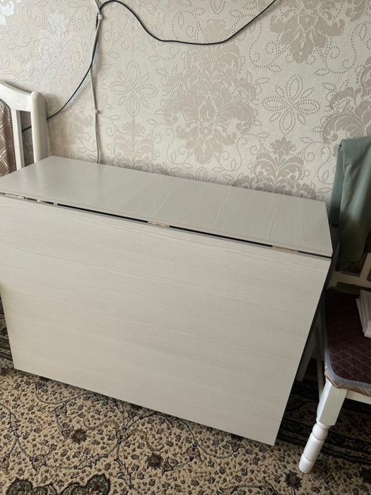Продам стол трансформер почти новый