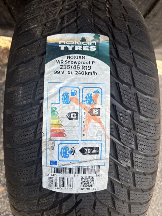 НОВИ 235/45/19 Nokian 4бр