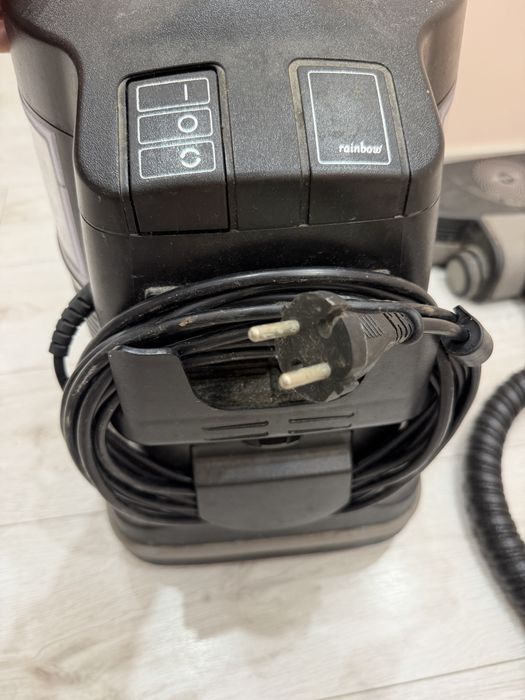 Прахосмукачка Rainbow E2, 520 евро