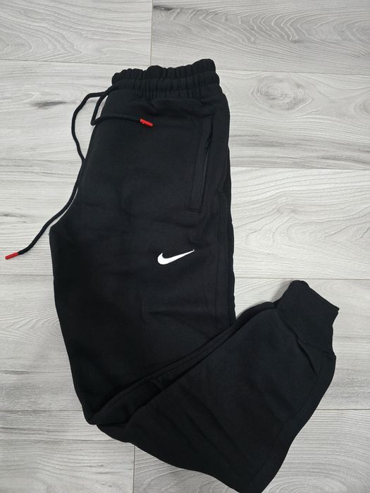 Pantaloni de trening barbati Grosi/Nike  Noi