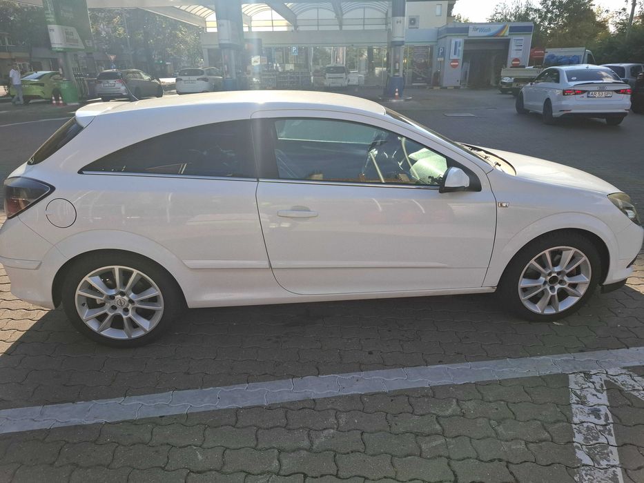 Opel astra GTC,an 2007