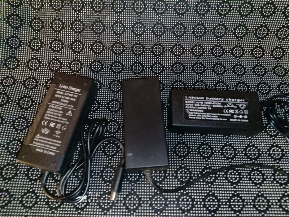 Incarcatoare biciclete electrice trotinete scutere
