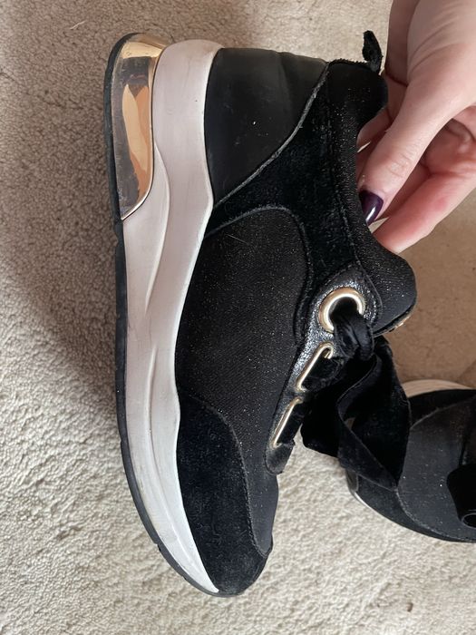 Lio Jo сникърси 37