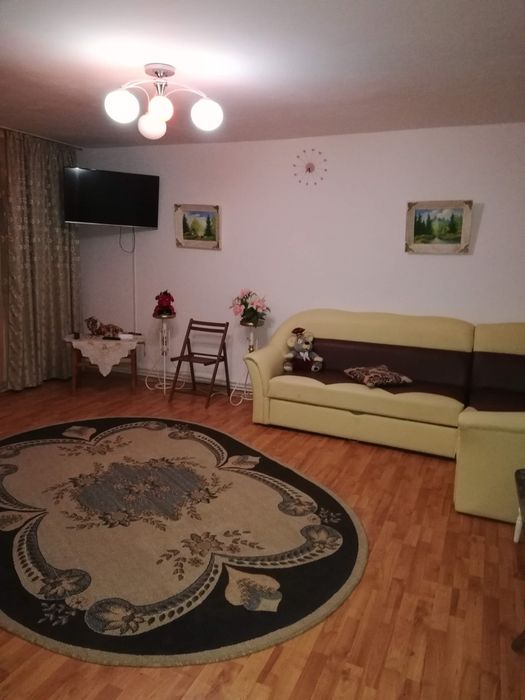 Apartament de închiriat 3 camere in Mangalia