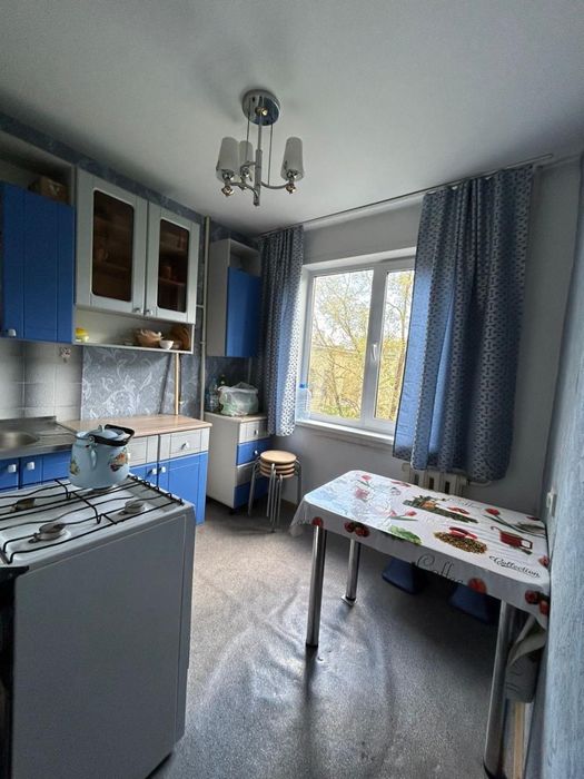 Сдам комноту на подселение с девочками