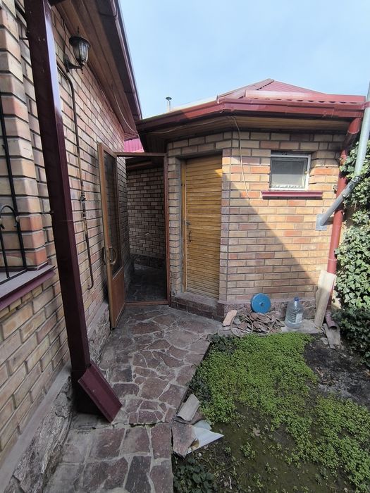 Евро коттедж Спутник 12. 6 СОТОК . 5 комнат. Сауна гараж. Заходи живи.