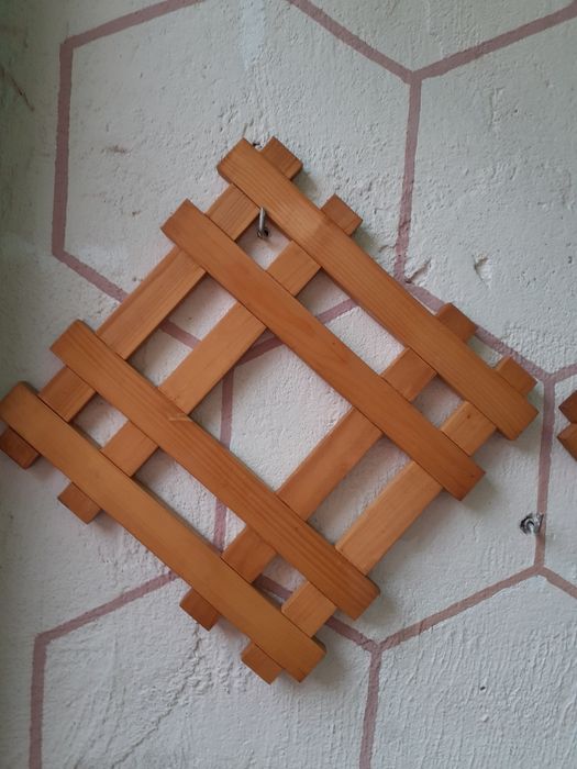 Vand 4  bibelouri și ornamente