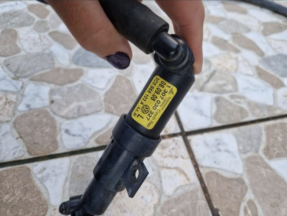 Vând spălător de faruri VW Passat B6