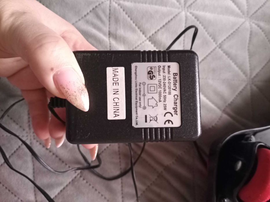 Детска електрическа кола Nighthawk, червена