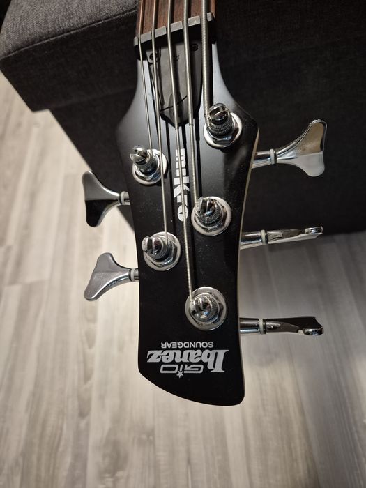 Chitara bass short scale Ibanez Mikro 5