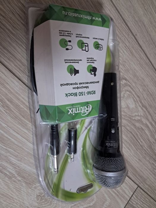 Микрофон для караоке 4 метра.