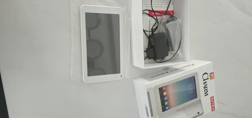 Tableta Charm Intex 7"