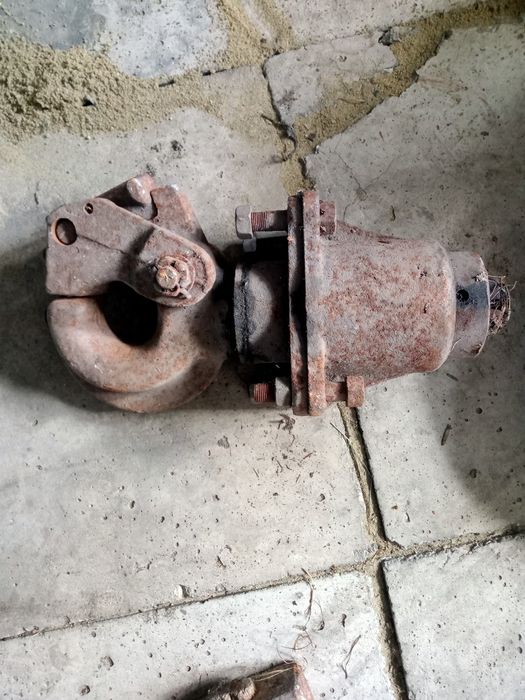 Продам фаркоп,крюки,