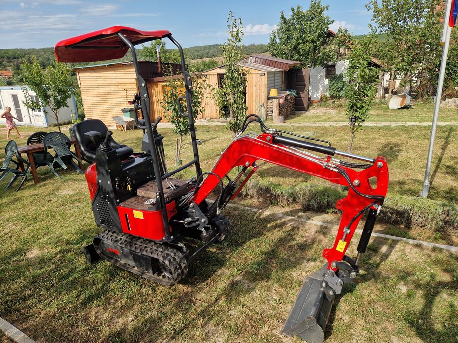 Vand miniexcavator 1.2T  Macao Joistikuri 50 ore, diesel.