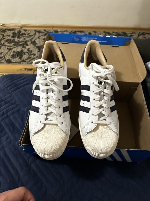 Adidas Superstar