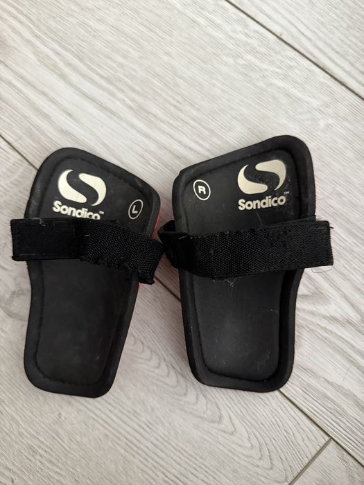 Футболни    кори