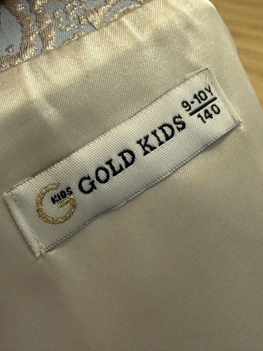 Продам дестский вечерние платья