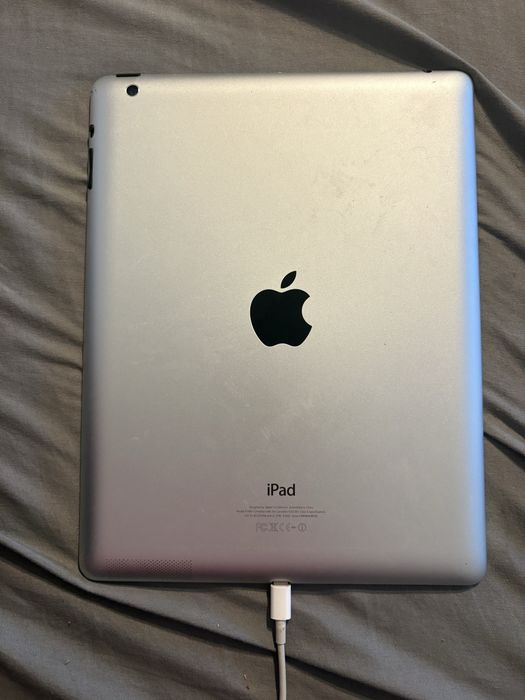 vand sau schimb ipad 4