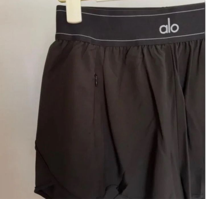 Pantaloni scurti Alo Yoga