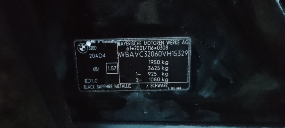 Продавам BMW E90  на части