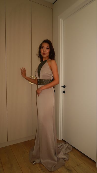 Вечернее платье.