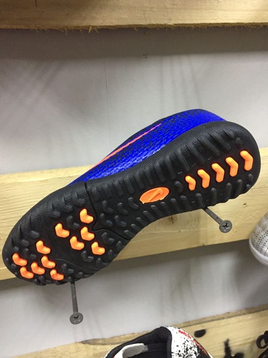 Сороконожки футбольные