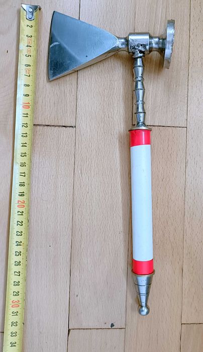 CIOCAN ,topor de carne