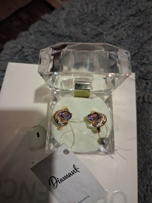 Продам серьги золотые