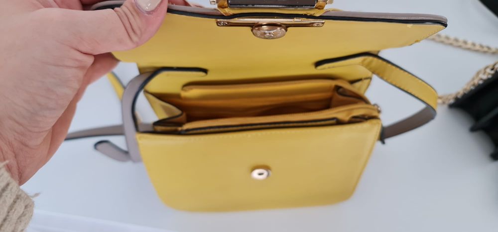 Жълта чанта през рамо