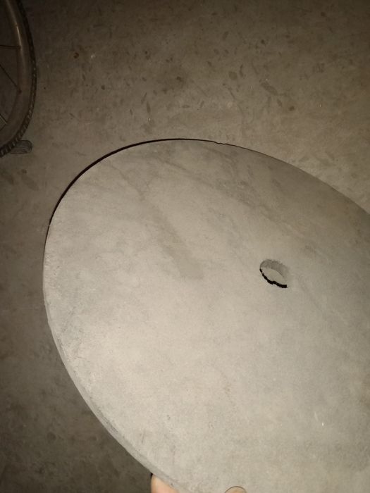 Тош , Камень тачилка